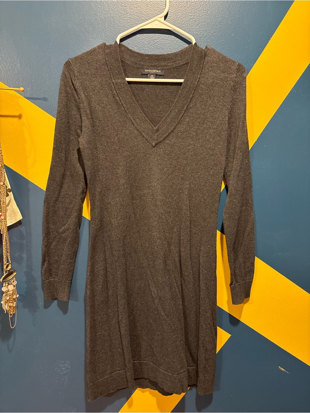 Banana Republic Dark Gray V-Neck Sweater Dress EUC